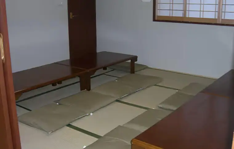 昔ながらの考えで作られた親族控室